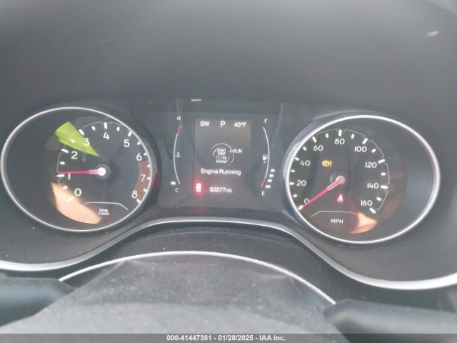 3C4NJDBB5JT117506 Jeep Compass Latitude 4x4