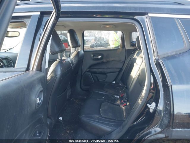 3C4NJDBB5JT117506 Jeep Compass Latitude 4x4