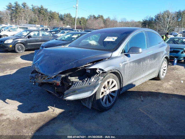 2018 TESLA MODEL X 5YJXCBE27JF088737 Photo 1