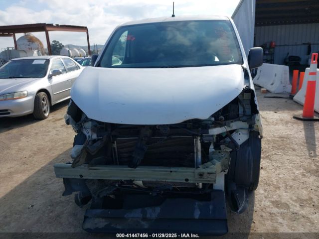 3N6CM0KN2GK693227 Nissan Nv200 S