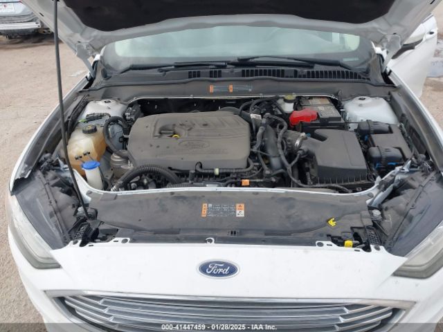 3FA6P0HD7JR232888 Ford FUSION SE