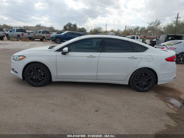 3FA6P0HD7JR232888 Ford FUSION SE