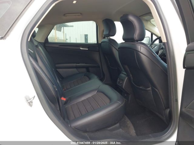 3FA6P0HD7JR232888 Ford FUSION SE