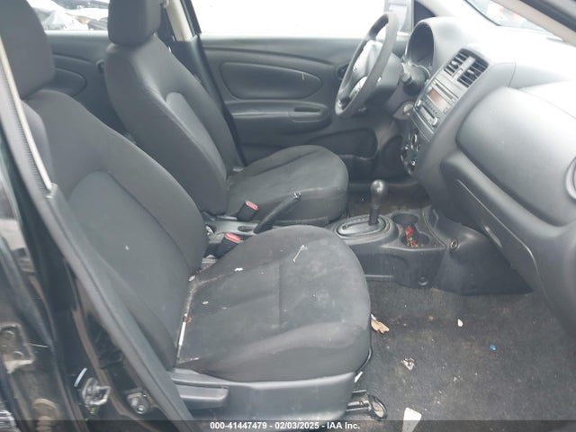 3N1CN7AP5JL840799 Nissan Versa 1.6 S+