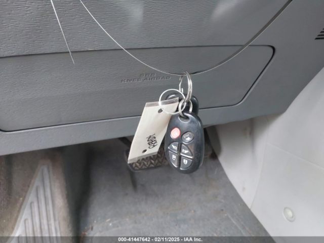 5TDYK3DC5ES461184 Toyota Sienna Xle V6 8 Passenger