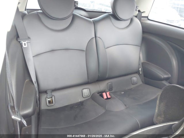 2011 MINI COOPER WMWSU3C5XBT251760 Photo 7