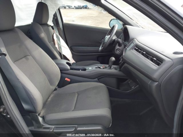 2019 HONDA HR-V 3CZRU6H19KG718344 Photo 4