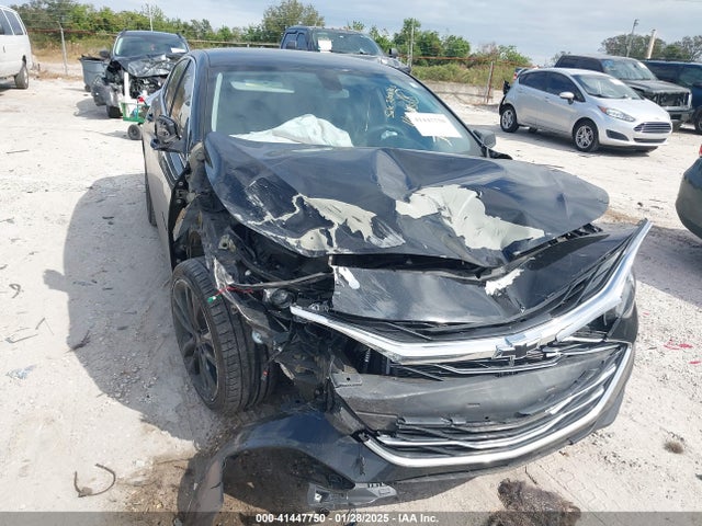 1G1ZD5ST1LF124417 Chevrolet Malibu Fwd Lt