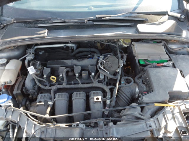 Ford FOCUS SE 2016 1FADP3F29GL229069 Image 10