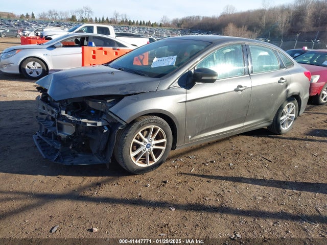 Ford FOCUS SE 2016 1FADP3F29GL229069 Image 2