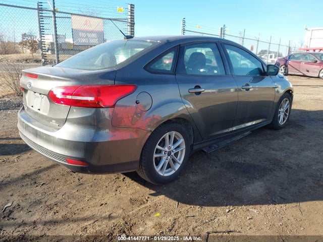 Ford FOCUS SE 2016 1FADP3F29GL229069 Image 4