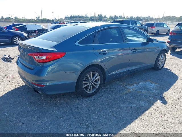 Hyundai SONATA SE 2016 5NPE24AF2GH355470 Image 4