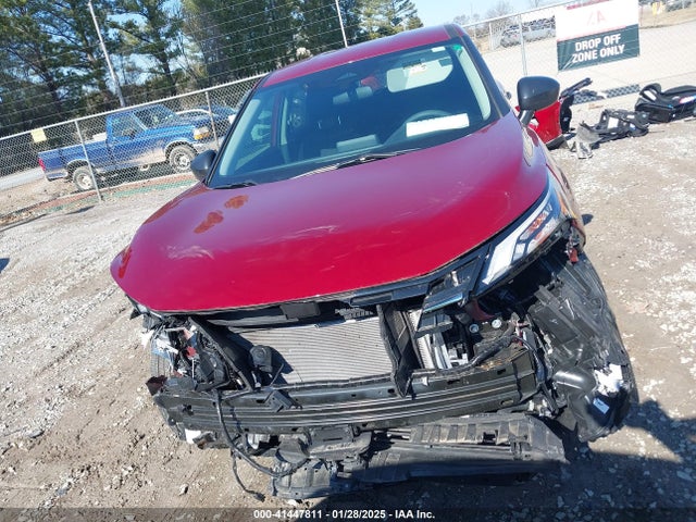 5N1BT3AA5RC688531 Nissan Rogue S Fwd