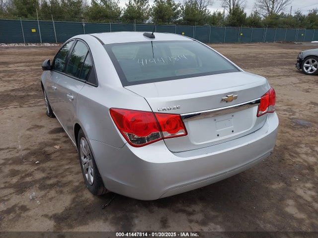 1G1PA5SH1F7156844 Chevrolet Cruze Ls Auto