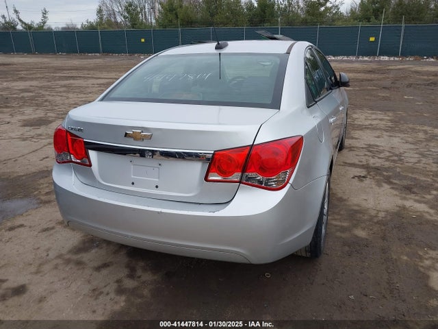 1G1PA5SH1F7156844 Chevrolet Cruze Ls Auto