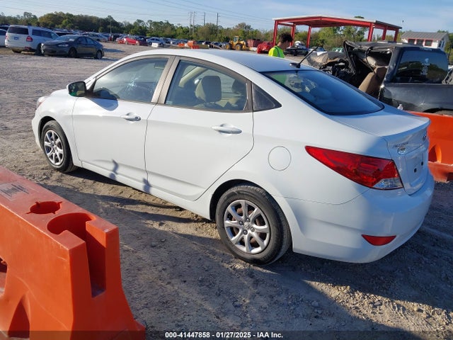 Hyundai ACCENT GLS 2014 KMHCT4AE1EU751710 Image 3
