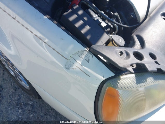 2004 CADILLAC DEVILLE 1G6KD54Y14U260838 Photo 5