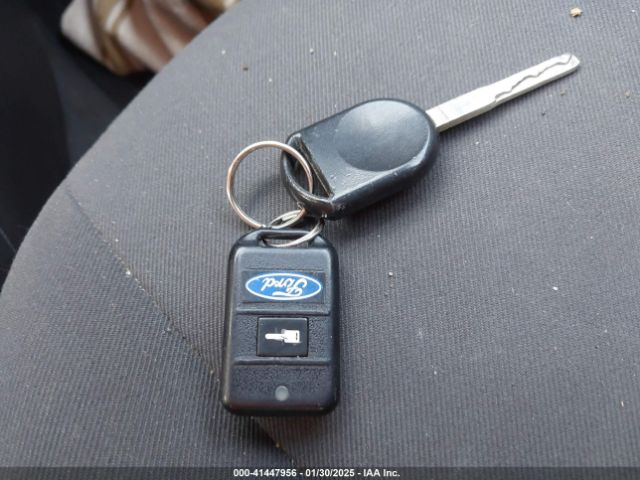 3FADP4TJ9FM123185 Ford FIESTA S