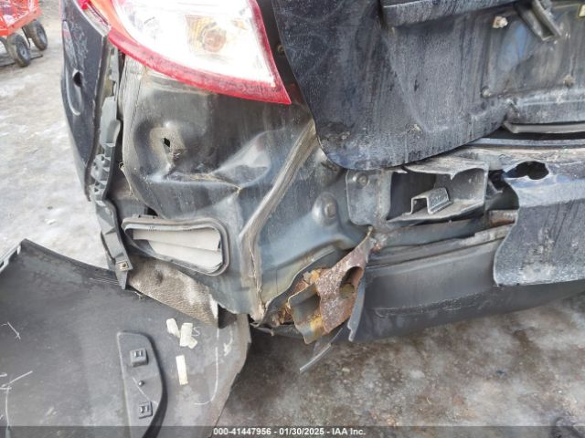 3FADP4TJ9FM123185 Ford FIESTA S