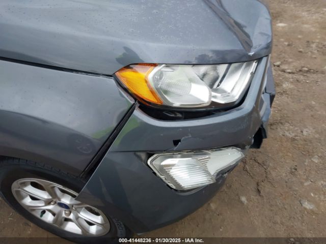 MAJ3S2GE2KC263876 Ford Ecosport Se