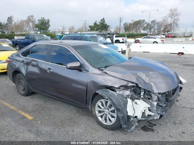 Toyota CAMRY LE 2015 4T1BF1FK5FU948008 Image 1