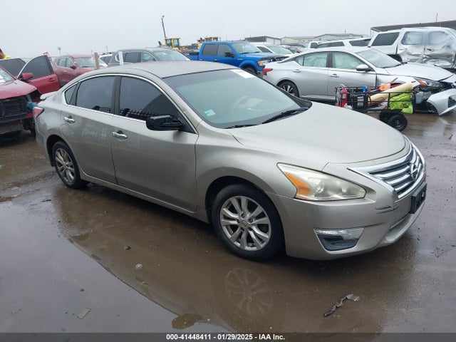 Nissan Altima 2.5 S 2014 1N4AL3AP9EN374440 Image 1