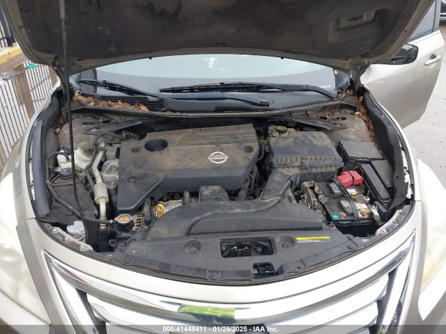 Nissan Altima 2.5 S 2014 1N4AL3AP9EN374440 Image 10