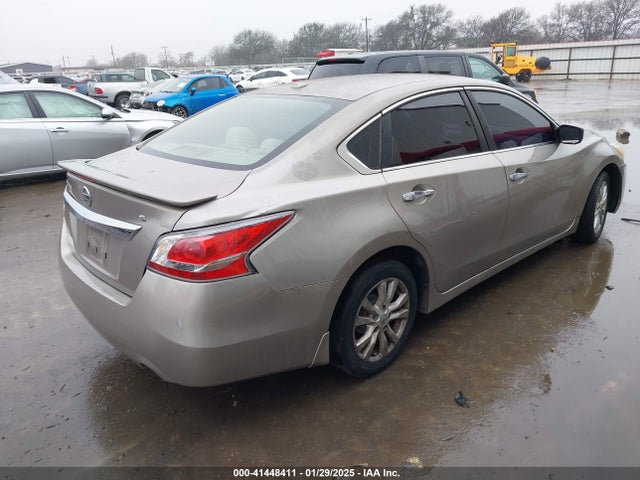 Nissan Altima 2.5 S 2014 1N4AL3AP9EN374440 Image 4