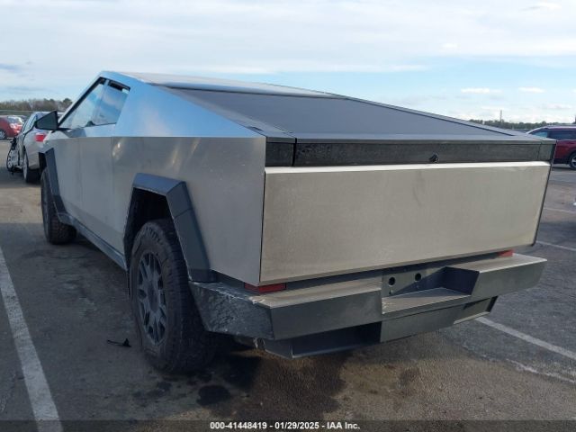 2024 TESLA CYBERTRUCK 7G2CEHEDXRA026834 Photo 2