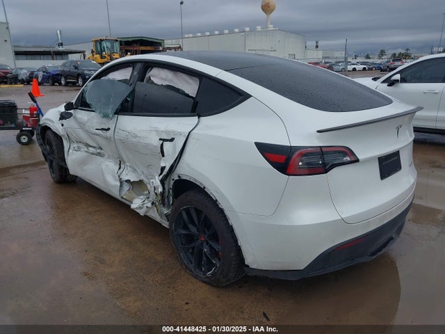 2022 TESLA MODEL Y 7SAYGDEF1NF456829 Photo 2