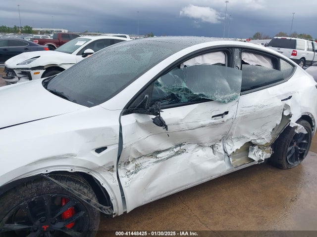 2022 TESLA MODEL Y 7SAYGDEF1NF456829 Photo 5