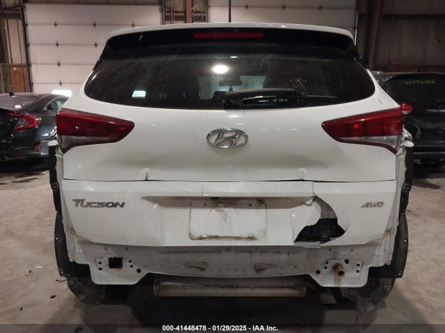 KM8J3CA41HU474439 Hyundai TUCSON SE
