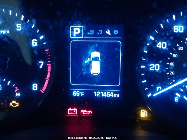 KM8J3CA41HU474439 Hyundai TUCSON SE