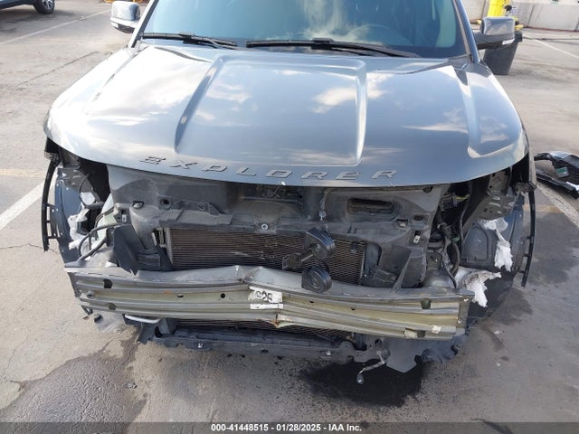 Ford EXPLORER XLT 2018 1FM5K7D83JGB09212 Image 6