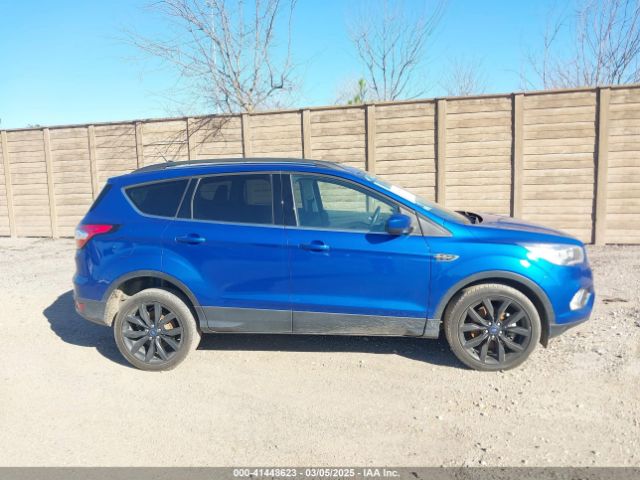 1FMCU9HD8JUB72120 Ford ESCAPE SEL