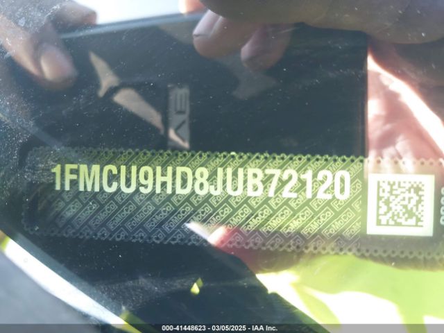 1FMCU9HD8JUB72120 Ford ESCAPE SEL