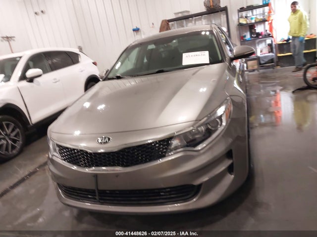 KIA Optima Lx 2017 5XXGT4L37HG134422 Image 13