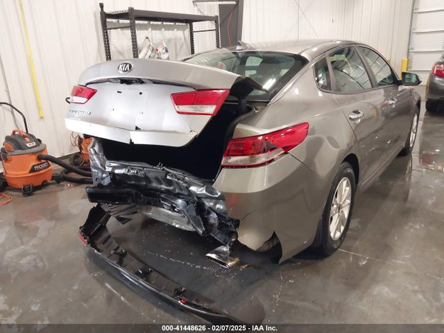 KIA Optima Lx 2017 5XXGT4L37HG134422 Image 6