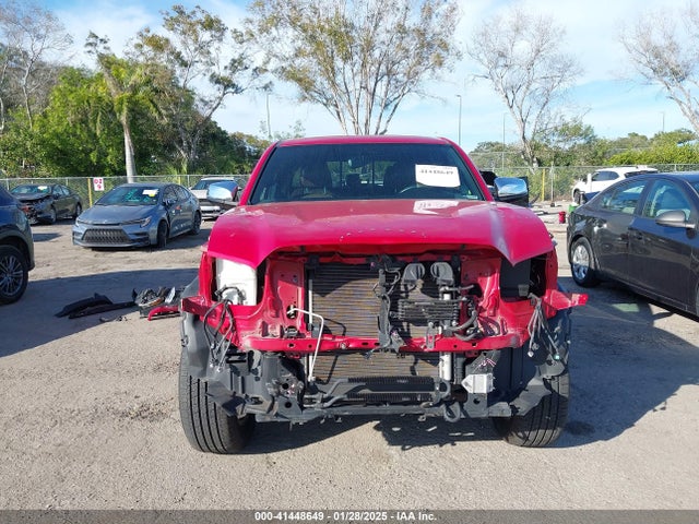 3TMGZ5AN3HM121027 Toyota Tacoma Limited