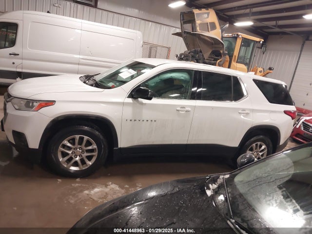Chevrolet Traverse Ls 2018 1GNEVFKW8JJ193464 Image 14