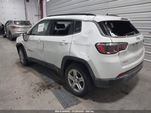 Jeep Compass Latitude 4x4 2024 3C4NJDBN1RT606233 Image 3