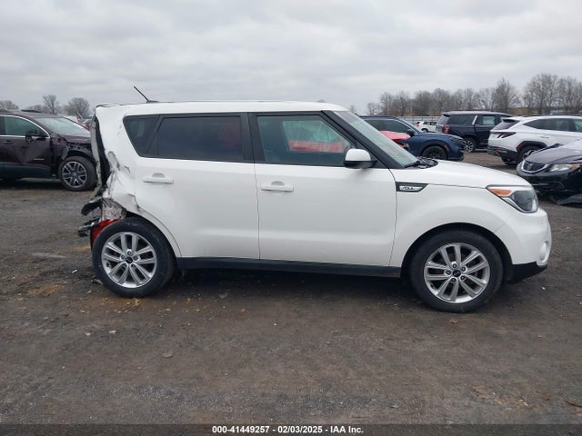 KIA SOUL + 2019 KNDJP3A57K7012376 Image 13