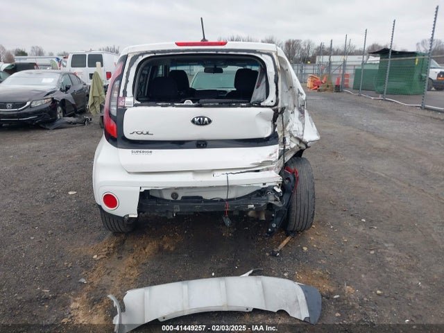 KIA SOUL + 2019 KNDJP3A57K7012376 Image 16