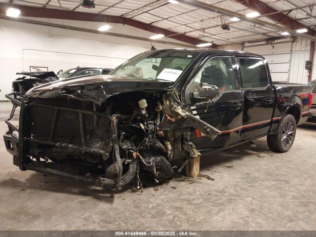 Ford F-150 Lariat 2018 1FTEW1E59JFB23213 Image 2