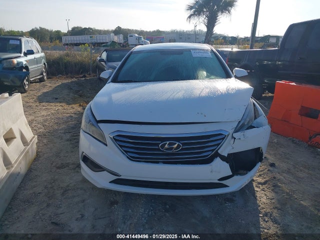 Hyundai SONATA SE 2016 5NPE24AF4GH368270 Image 12