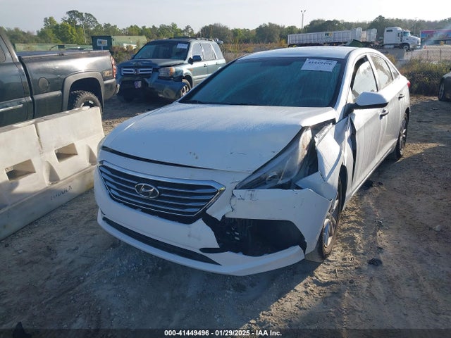 Hyundai SONATA SE 2016 5NPE24AF4GH368270 Image 2