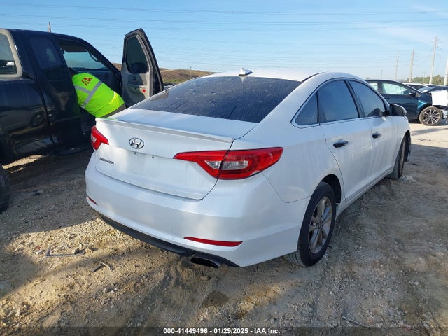Hyundai SONATA SE 2016 5NPE24AF4GH368270 Image 4
