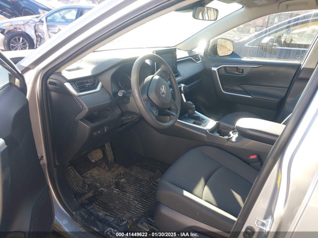 JTMG1RFV2KD013394 Toyota RAV4 LE