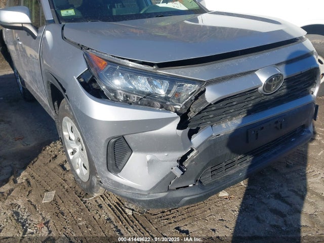 JTMG1RFV2KD013394 Toyota RAV4 LE