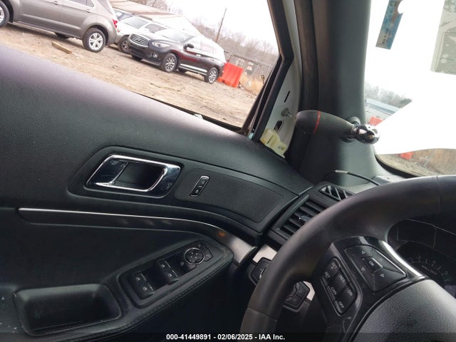 Ford Police Interceptor 2017 1FM5K8AR9HGD93331 Image 19